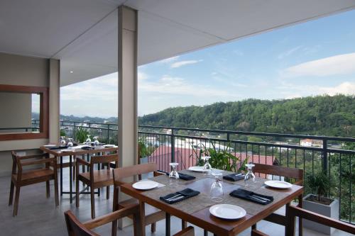 oak ray sky terrace