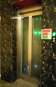 roomshala hotel rose residency