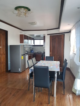 European Condo Rentals Toril,,2 star