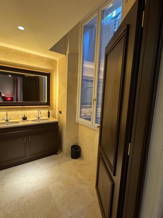 palazzo gambirasi luxury suite roma
