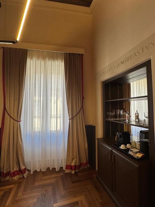 palazzo gambirasi luxury suite roma
