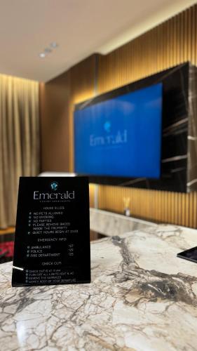 stayinn emerald