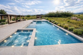 Om Ifinity Lodge,,5 star
