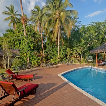 Coco Beach Resort,Hideaway Island>>Efate,4 star