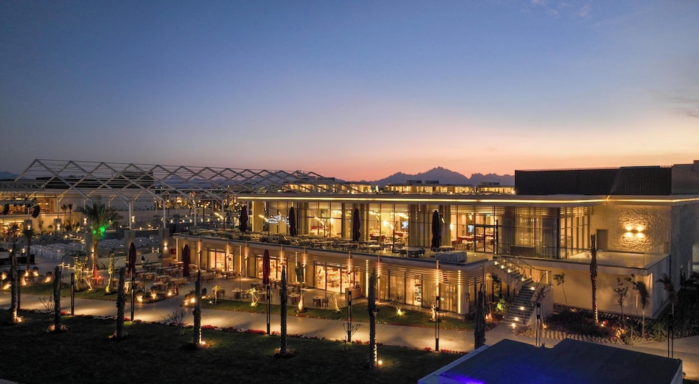 rixos premium magawish bay view