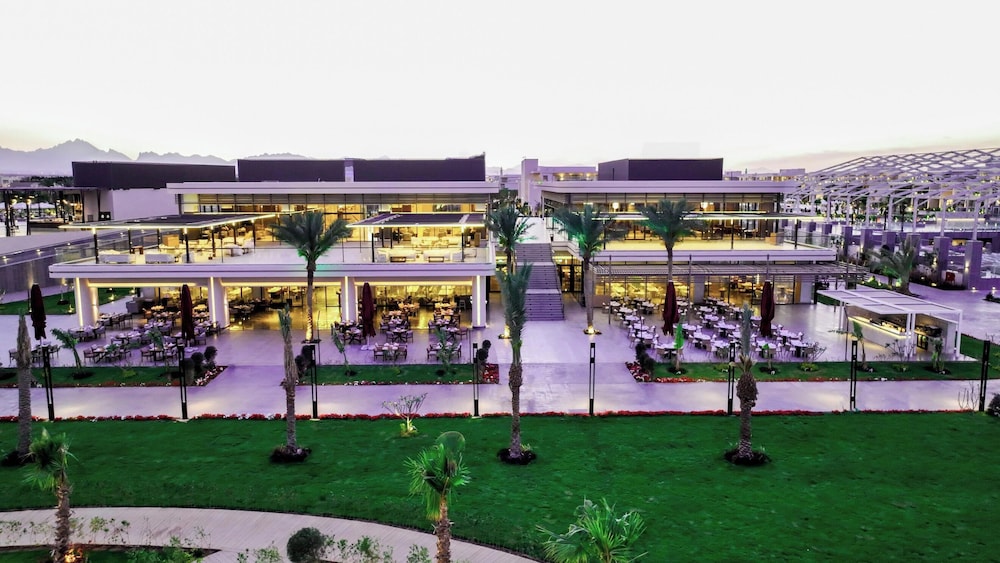 rixos premium magawish bay view