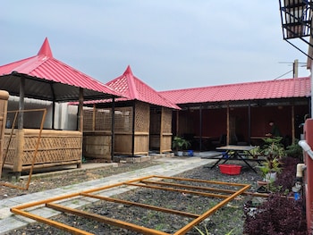 Hotel Royal Paradise,,3 star