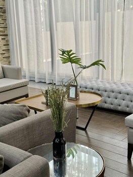 Cherisia's Hideaway,,2 star