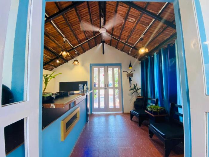 villa tidina and the country house