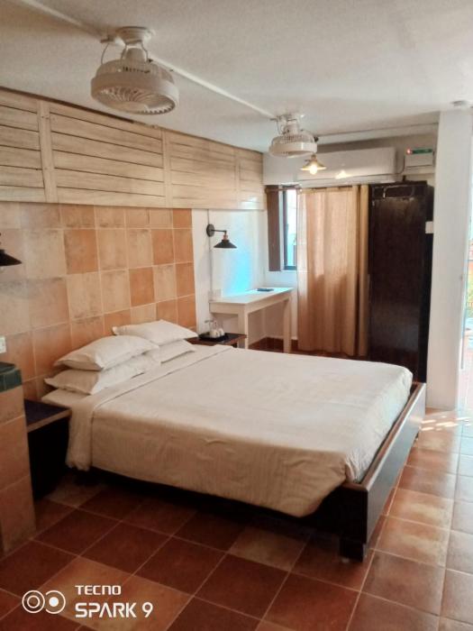 villa tidina and the country house