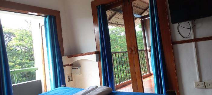 villa tidina and the country house