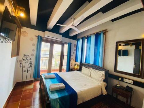 villa tidina and the country house