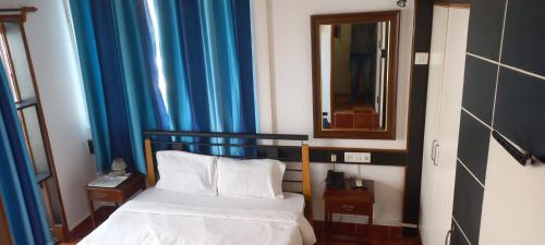 villa tidina and the country house
