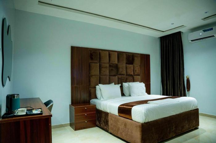 nirvana city hotel