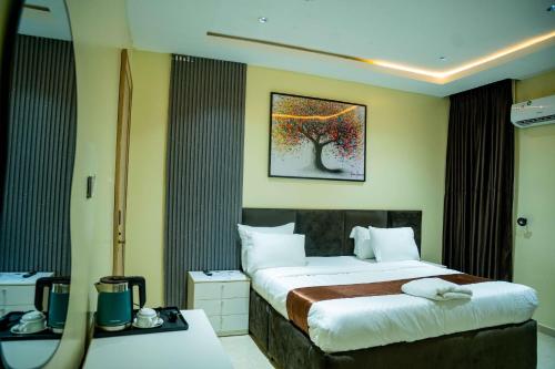 nirvana city hotel