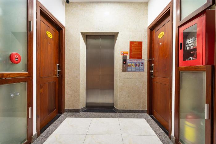 helen airport hotel