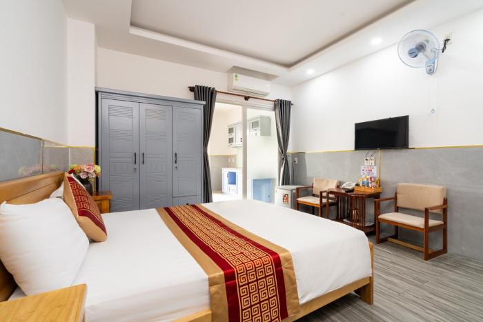 helen airport hotel