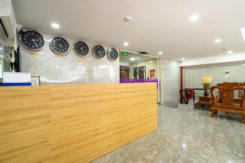 helen airport hotel