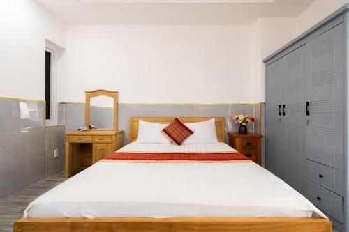 helen airport hotel