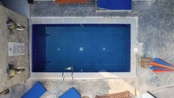Teko Island,,2 star