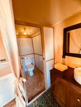 desert luxury camp merzouga