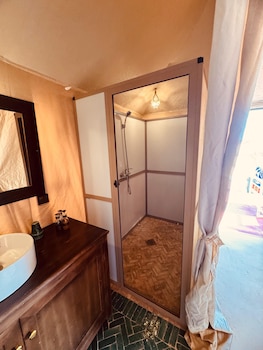 desert luxury camp merzouga