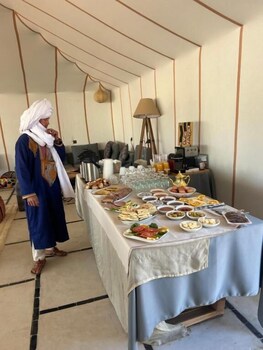 desert luxury camp merzouga