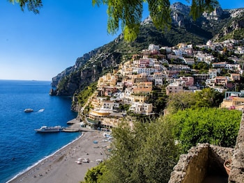 hotiday ponza scogliera
