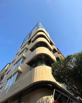 saifi apartments