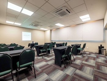 flats no hotel mercure belem boulevard