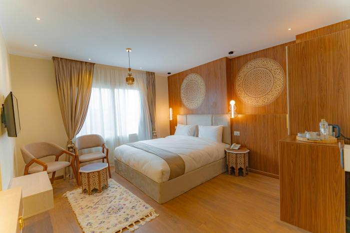 aura pyramids boutique hotel