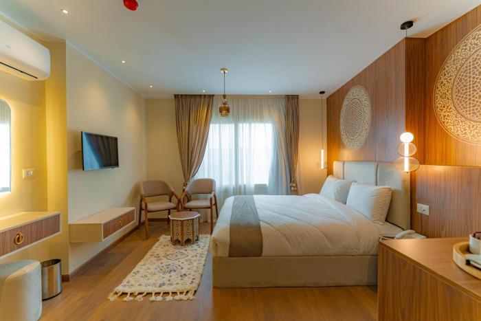 aura pyramids boutique hotel