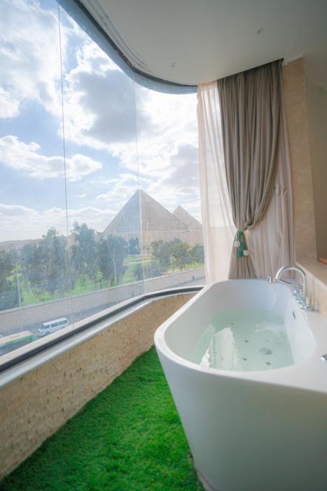 aura pyramids boutique hotel