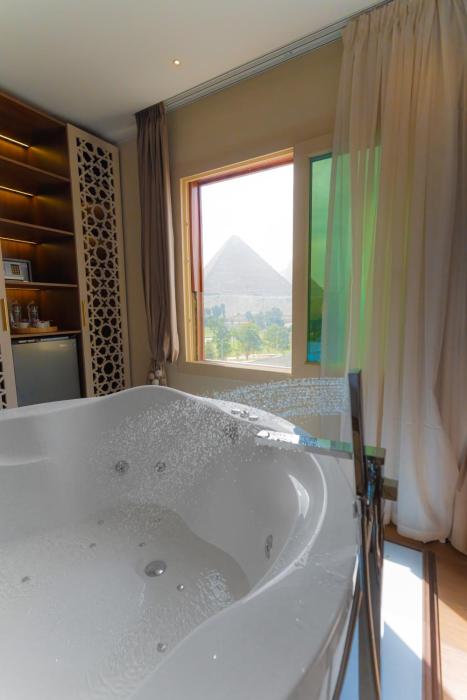 aura pyramids boutique hotel