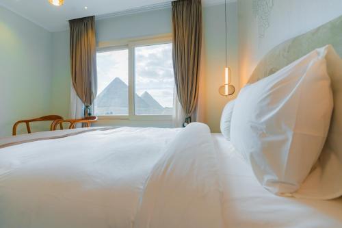 aura pyramids boutique hotel