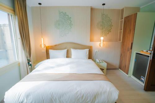 aura pyramids boutique hotel