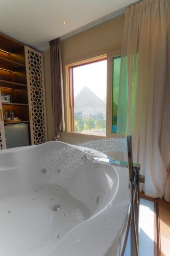 aura pyramids boutique hotel