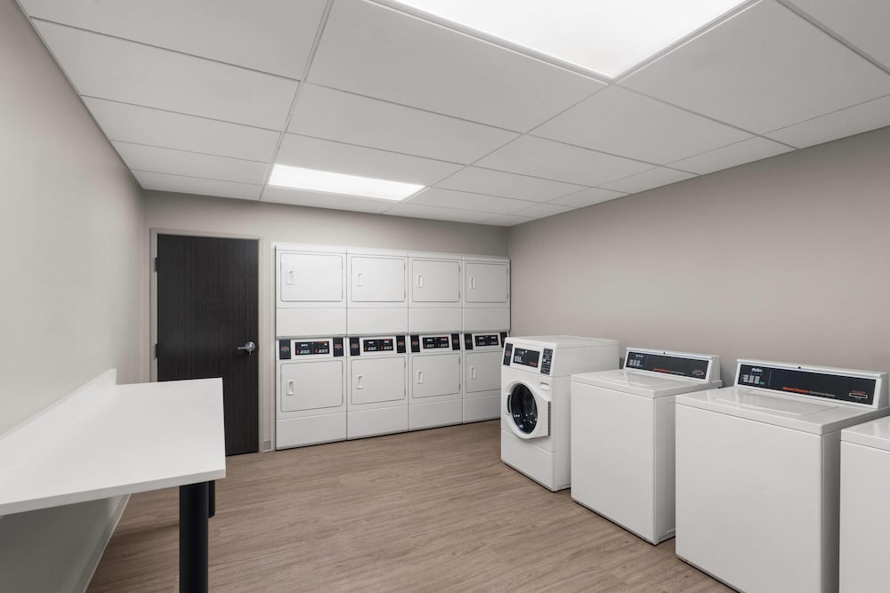echo suites extended stay by wyndham bozeman