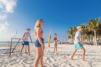 platinum tower at sandos playacar all inclusive