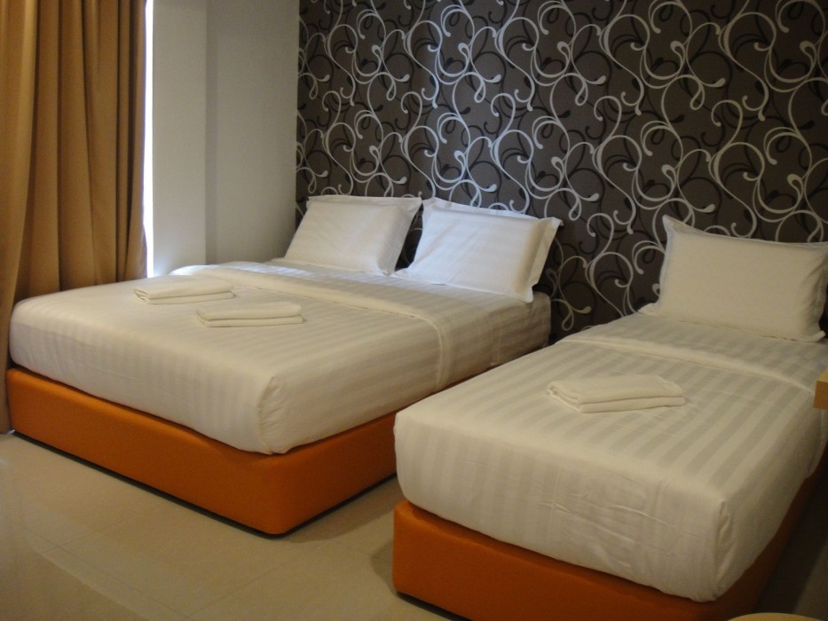 1 hotel kuchai lama