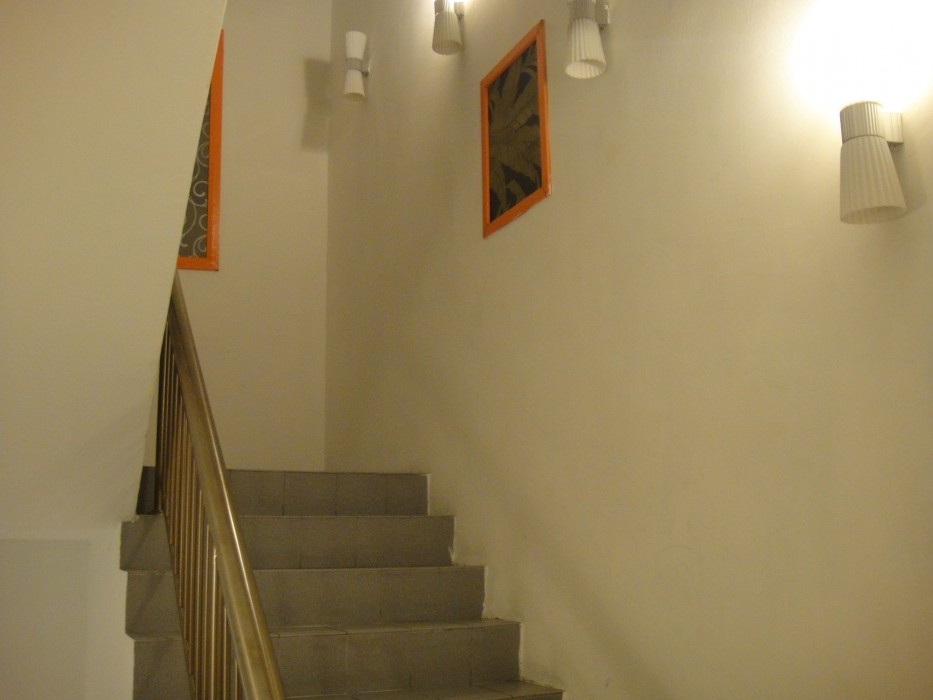 1 hotel kuchai lama