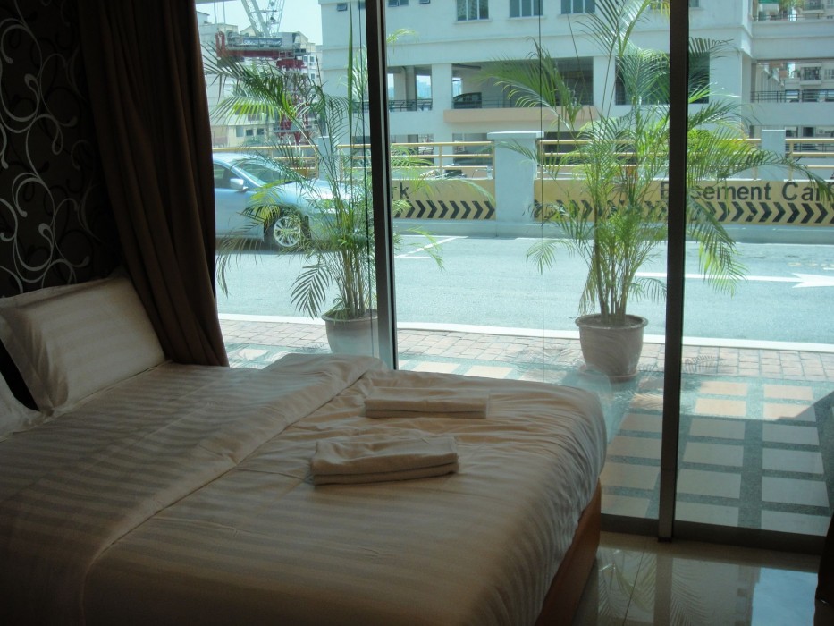 1 hotel kuchai lama