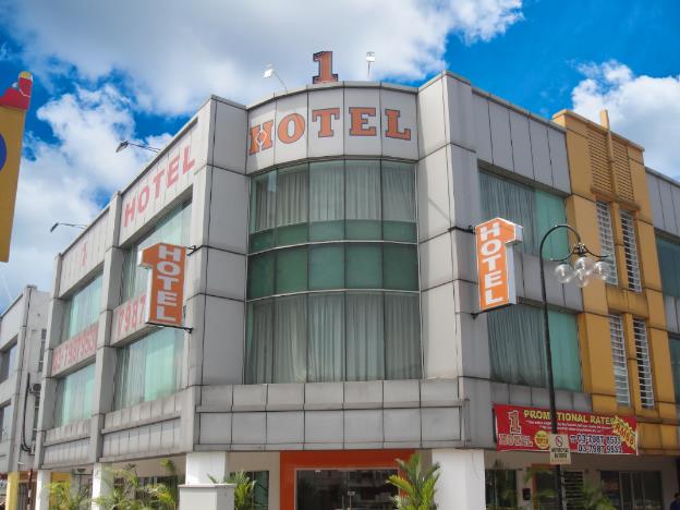 1 hotel kuchai lama