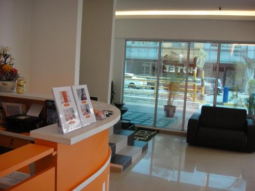 1 hotel kuchai lama