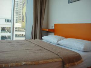 1 hotel kuchai lama
