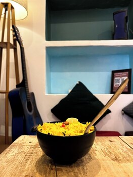 mosaic hostel varanasi