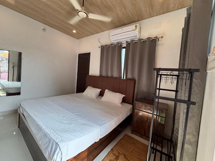 mosaic hostel varanasi