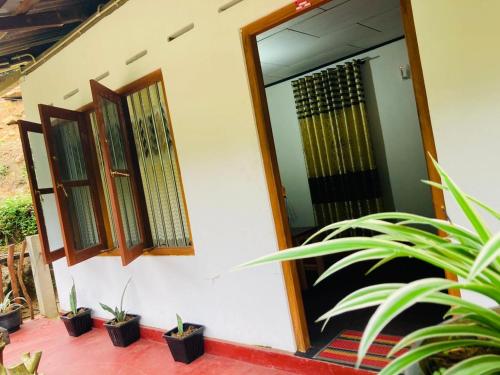 sinharaja pitadeniya villa