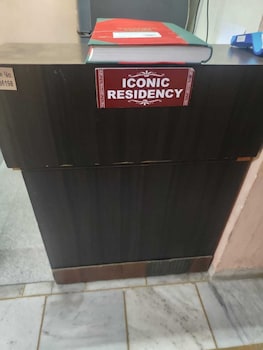 Roomshala Hotel Iconic Near Karol Bagh,,3 star