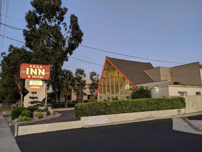 akua inn and suites anaheim fullerton
